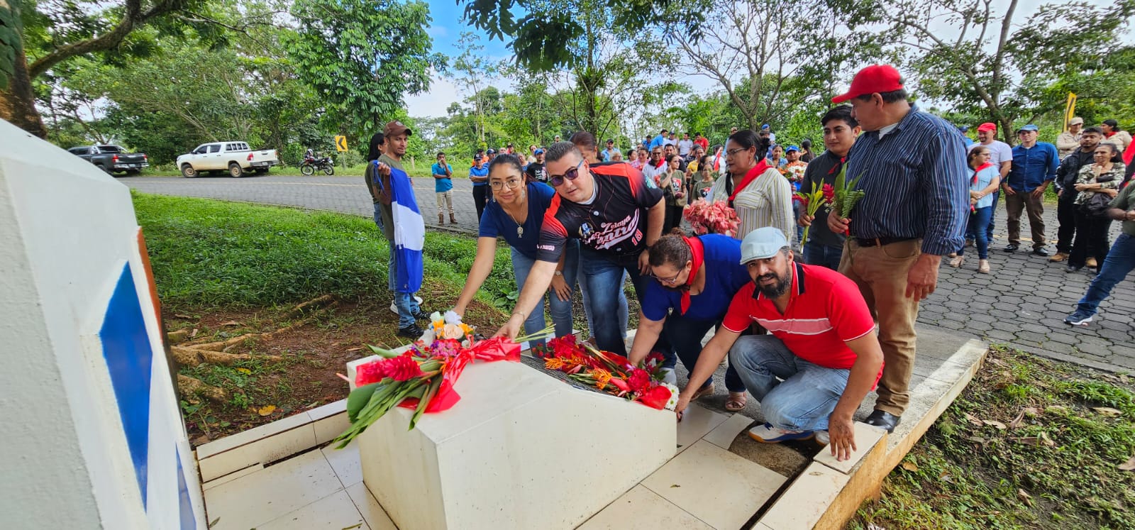 Visita y deposito de tributosflorales.